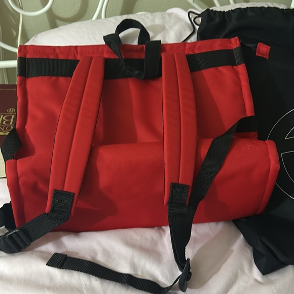 The Telfar backpack is a stylish. Adjustable StrapsDesigned for comfortable wear - Picture 2 of 3